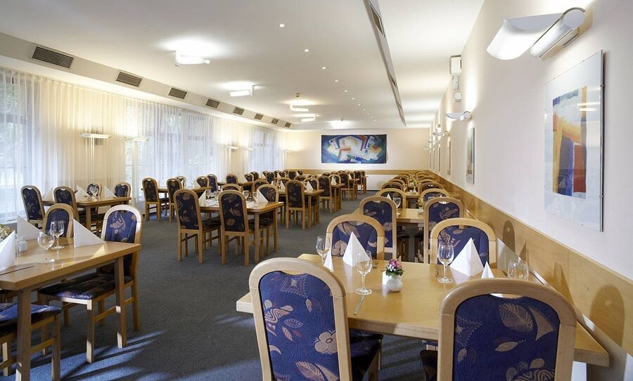 Comfort Hotell 4*